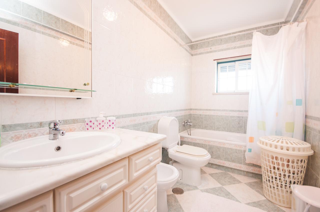 Rivers Nation Surf Camp Bed and Breakfast Atouguia Da Baleia Εξωτερικό φωτογραφία