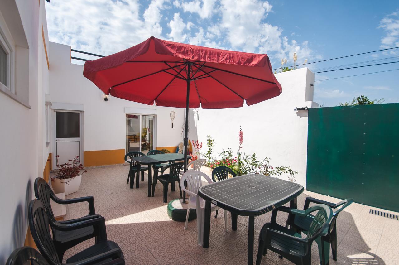Rivers Nation Surf Camp Bed and Breakfast Atouguia Da Baleia Εξωτερικό φωτογραφία