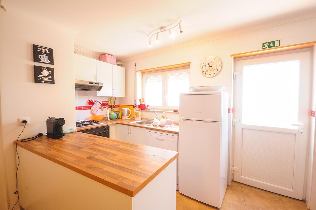Rivers Nation Surf Camp Bed and Breakfast Atouguia Da Baleia Εξωτερικό φωτογραφία
