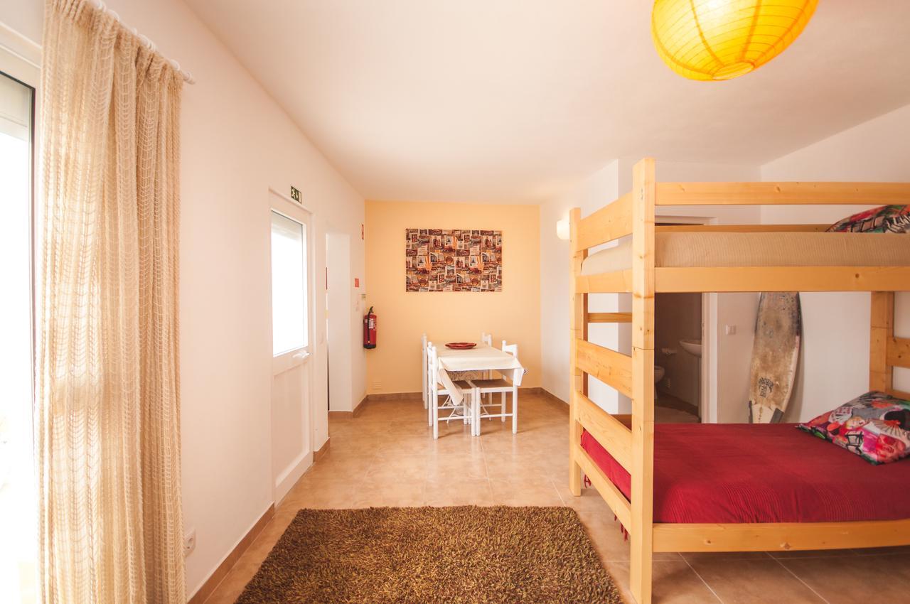 Rivers Nation Surf Camp Bed and Breakfast Atouguia Da Baleia Εξωτερικό φωτογραφία