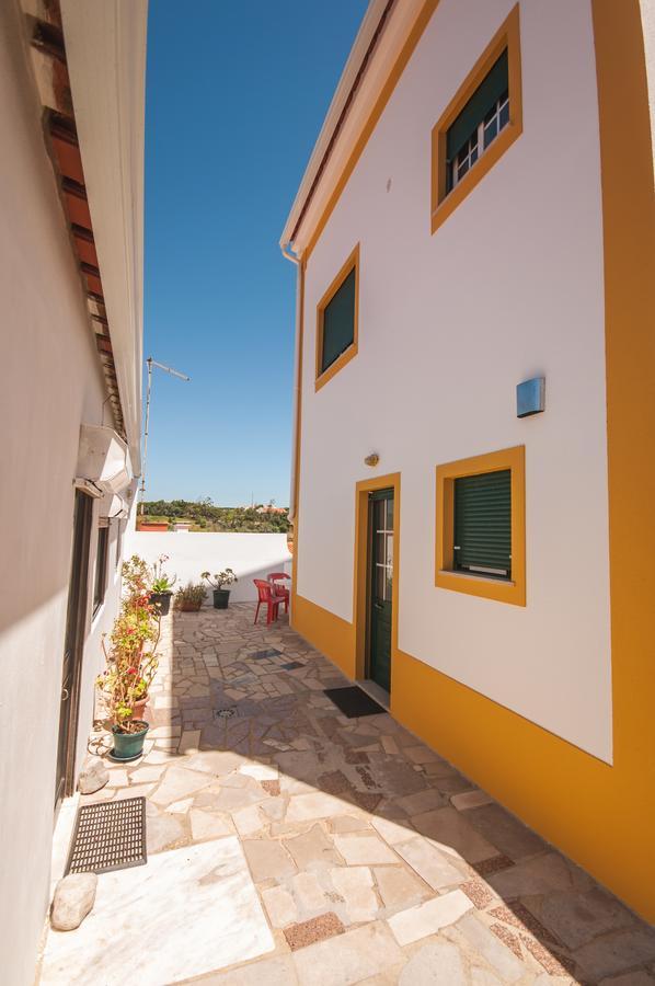 Rivers Nation Surf Camp Bed and Breakfast Atouguia Da Baleia Εξωτερικό φωτογραφία
