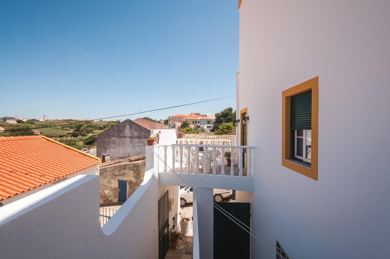 Rivers Nation Surf Camp Bed and Breakfast Atouguia Da Baleia Εξωτερικό φωτογραφία